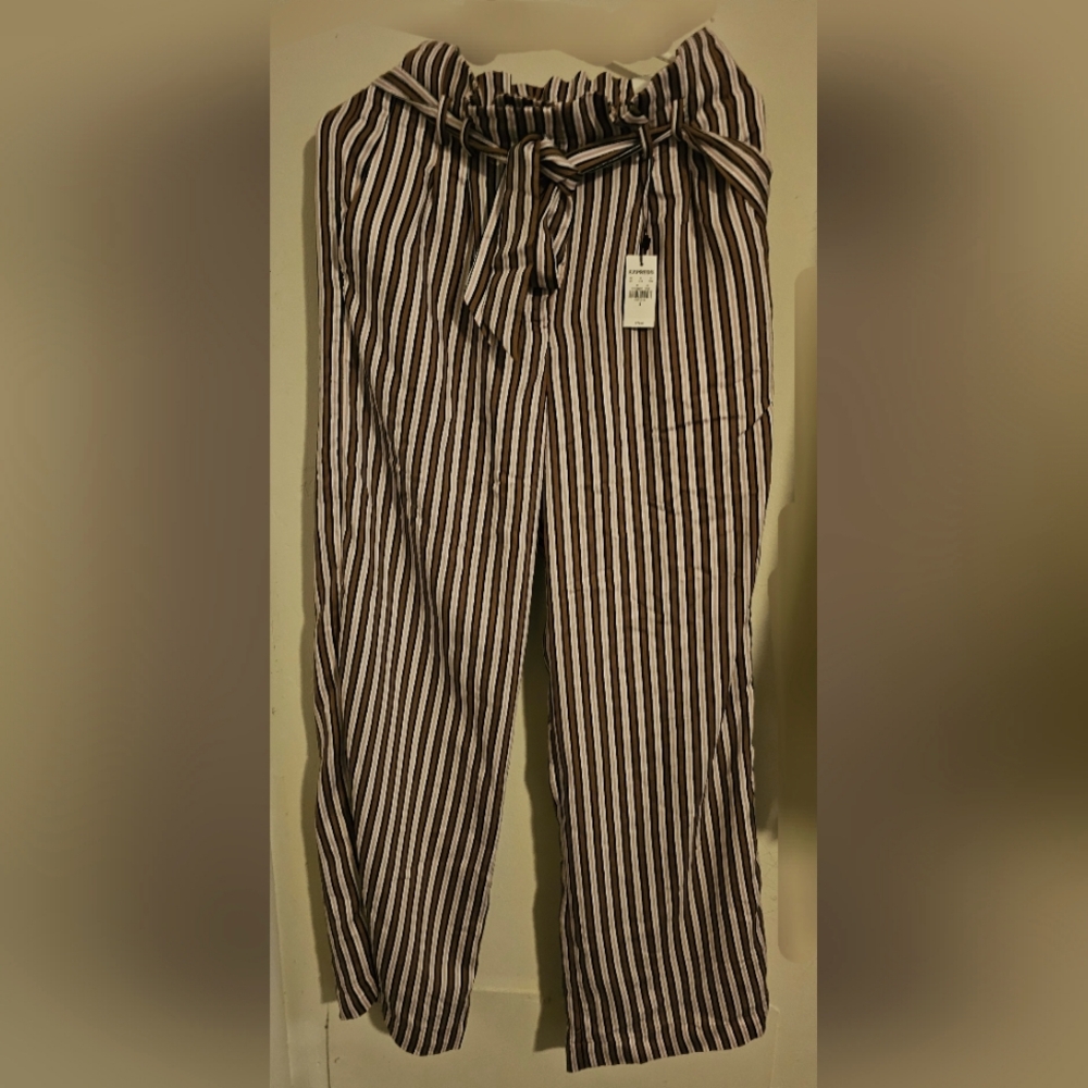 WIDE LEG, HIGH RISE FROM EXPRESS